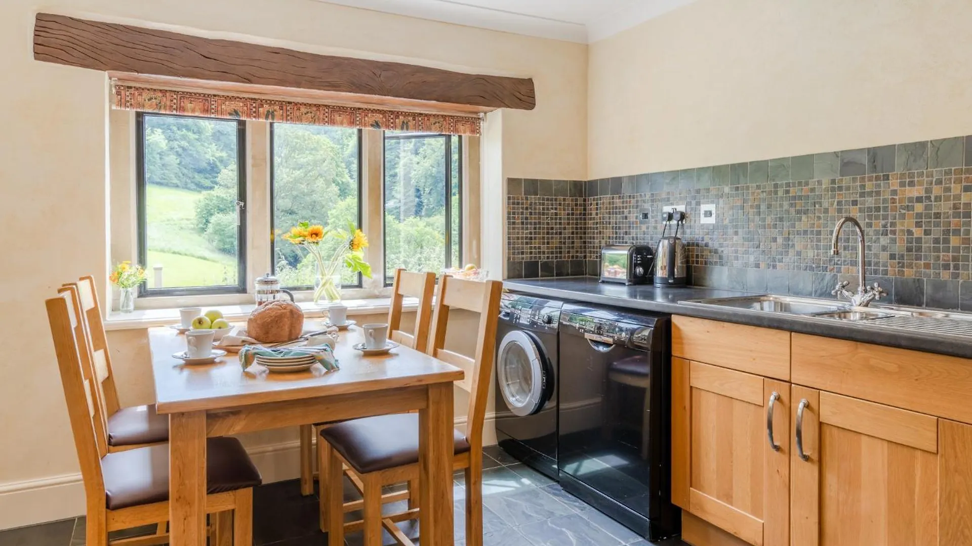 Holiday home Lakeside Cottage Great Witcombe