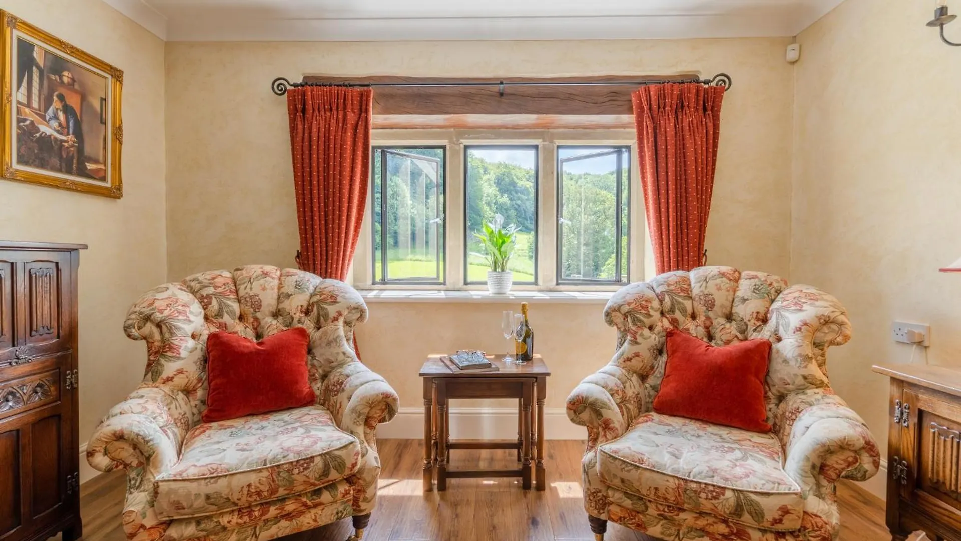 Lakeside Cottage Great Witcombe Holiday home