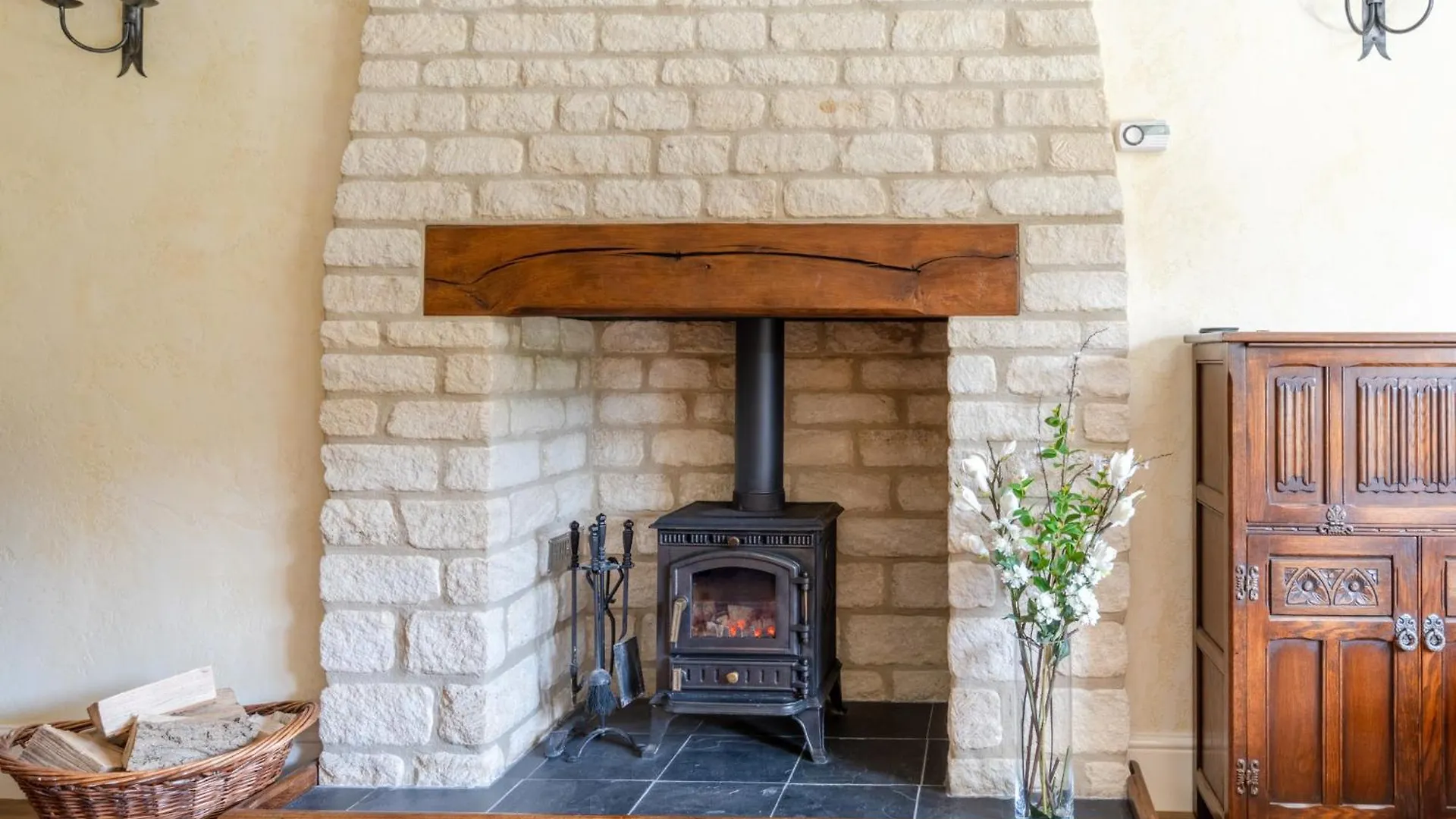 Lakeside Cottage Great Witcombe